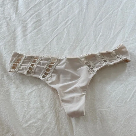 Acacia Swimwear Cream Bikini Bottom - Picture 1 of 3
